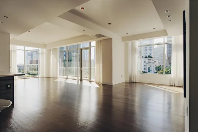 a picture of a bathroom with a sink