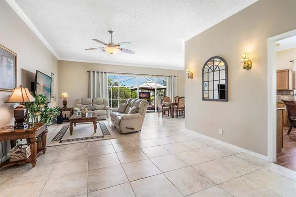 $3,700 | 3598 Woods Walk Boulevard, Lake Worth, FL 33467