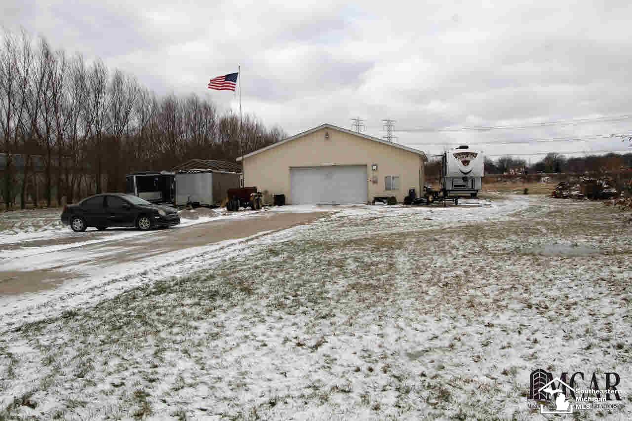6223 Mentel Road Monroe, MI 48162 - Photo 2 of 14 21403450-1.JPG