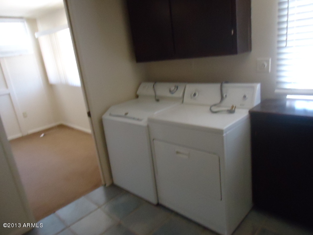 3415 West Wethersfield Road Phoenix, AZ 85029 - Photo 7 of 12 laundry
