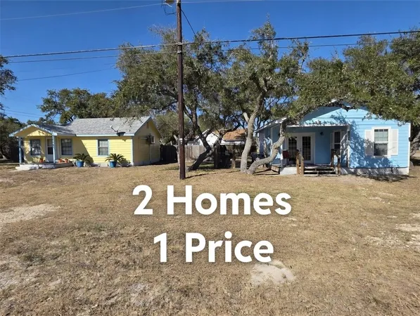 $194,500 | 112 East Linden Street, Rockport, TX 78382