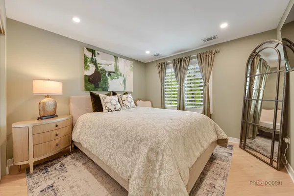 $479,900 | 2200 Bouterse Street, Unit 407, Park Ridge, IL 60068