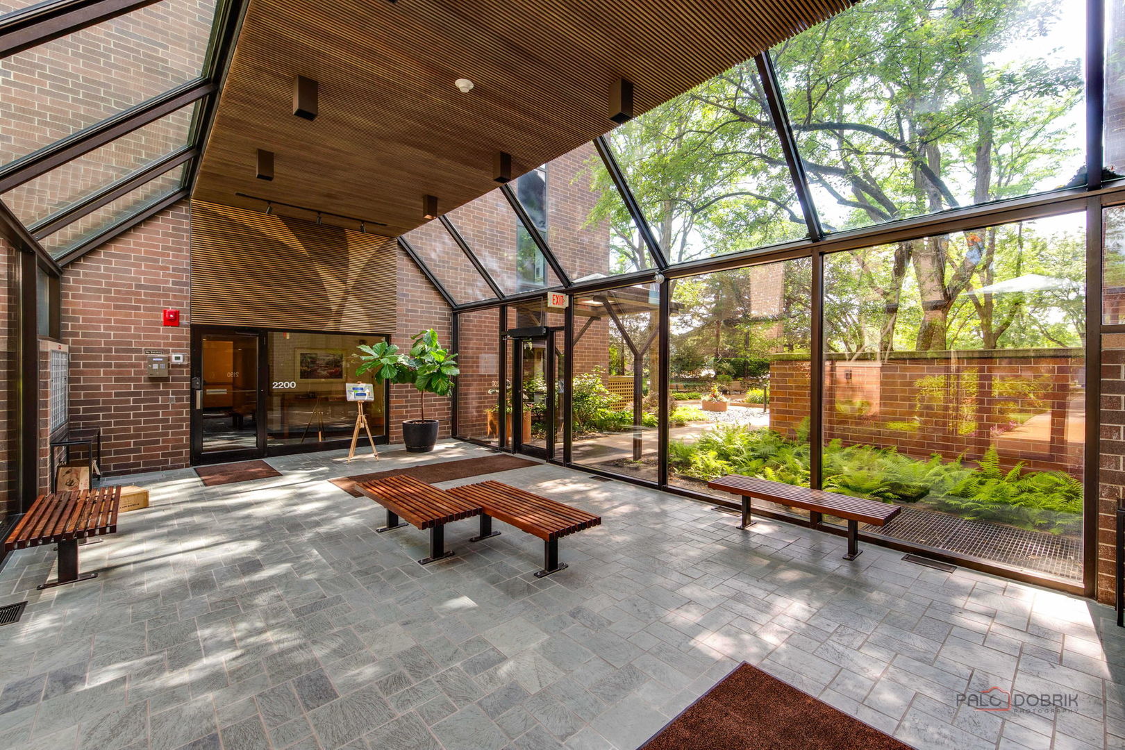 2200 Bouterse Street, Unit 407 Park Ridge, IL 60068 - Photo 2 of 25