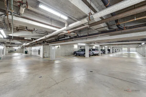 $479,900 | 2200 Bouterse Street, Unit 407, Park Ridge, IL 60068