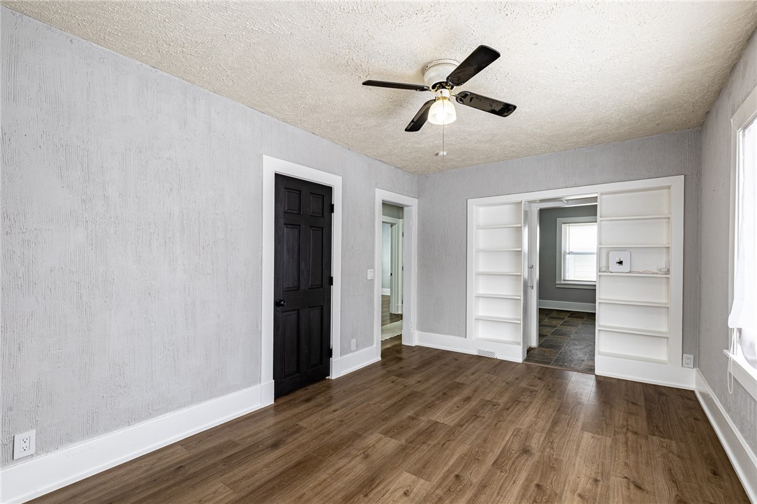 333 Raines Park Rochester, NY 14613 - Photo 20 of 34