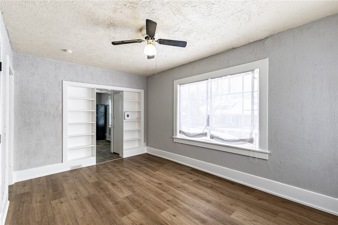 333 Raines Park Rochester, NY 14613 - Photo 21 of 34