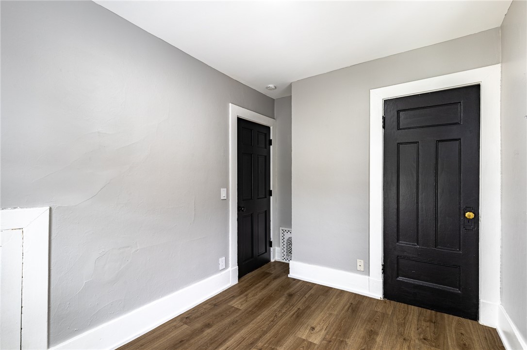 333 Raines Park Rochester, NY 14613 - Photo 28 of 34