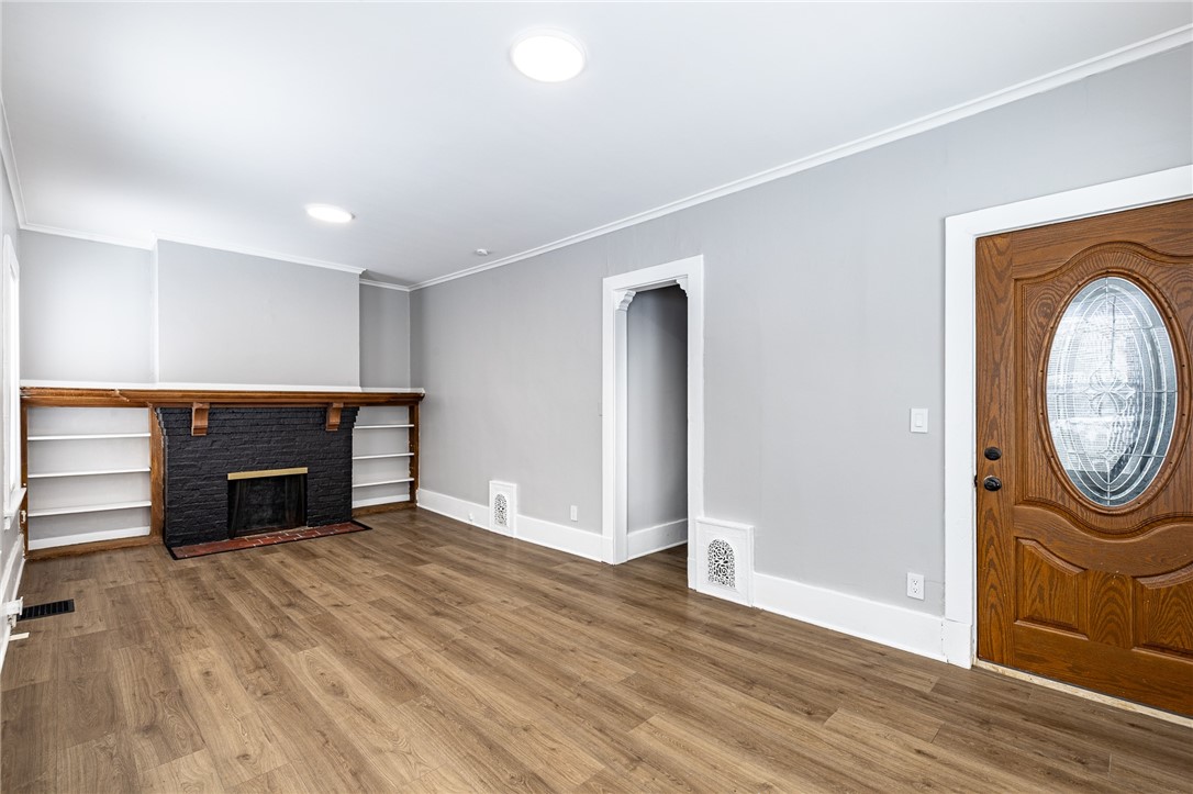 333 Raines Park Rochester, NY 14613 - Photo 6 of 34