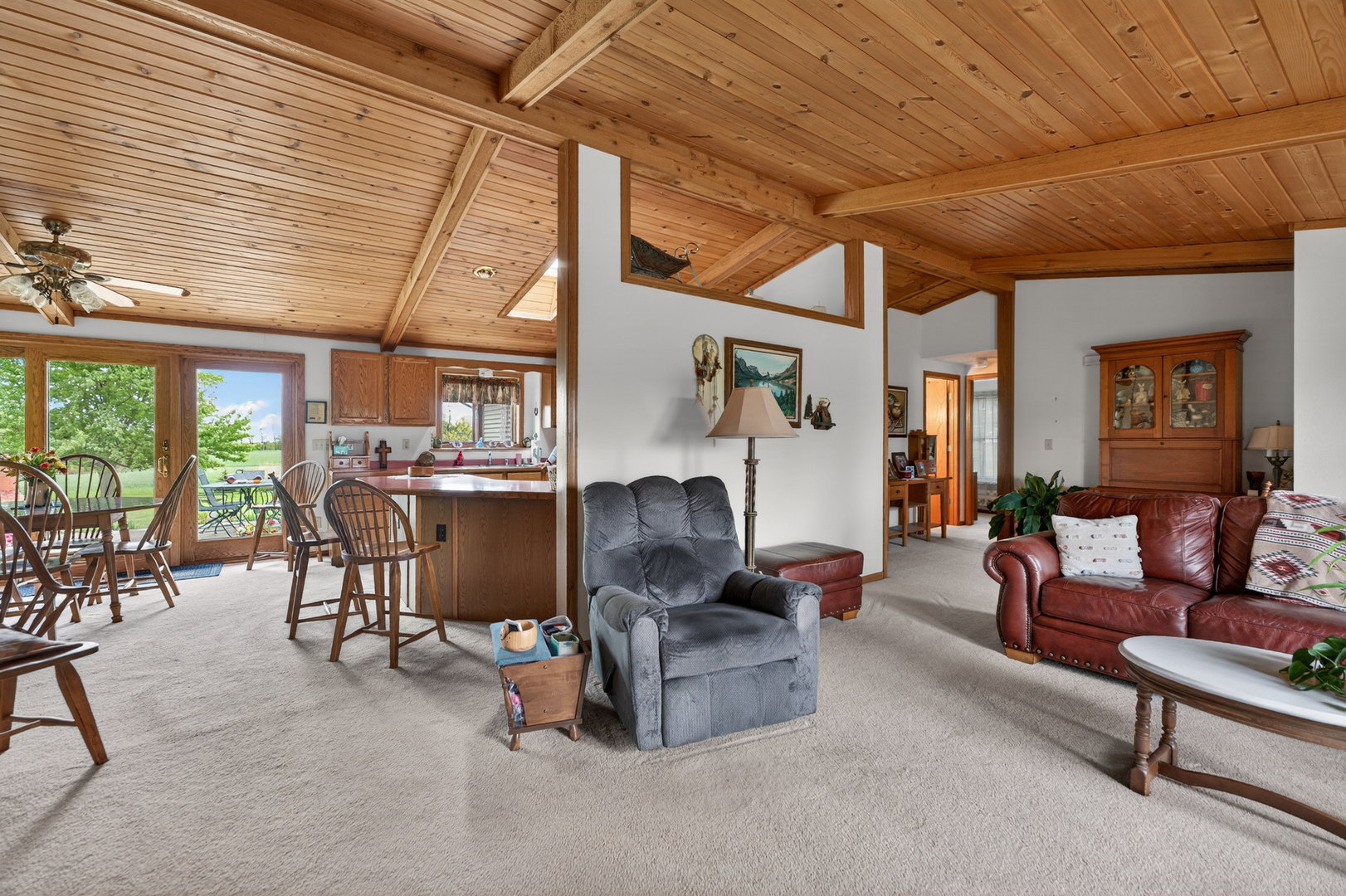 8086 Kane Road Waterman, IL 60556 - Photo 14 of 44