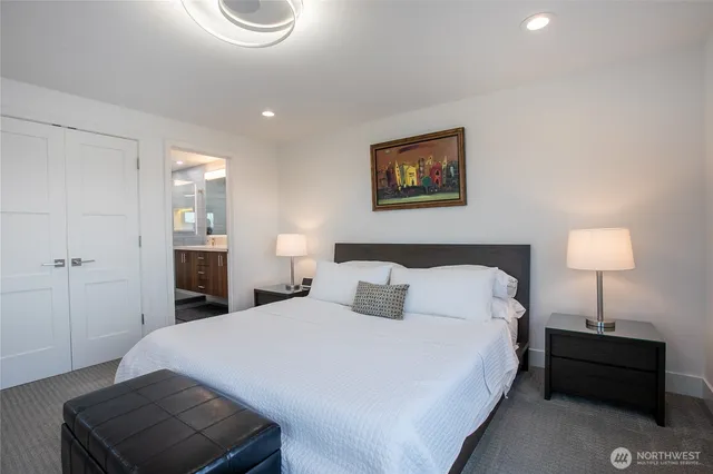 $4,000 | 4727 36th Avenue Southwest, Seattle, WA 98126