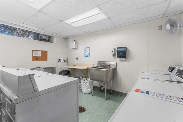 $549,000 | 20 Hammond Pond Parkway, Unit 606, Newton, MA 02467