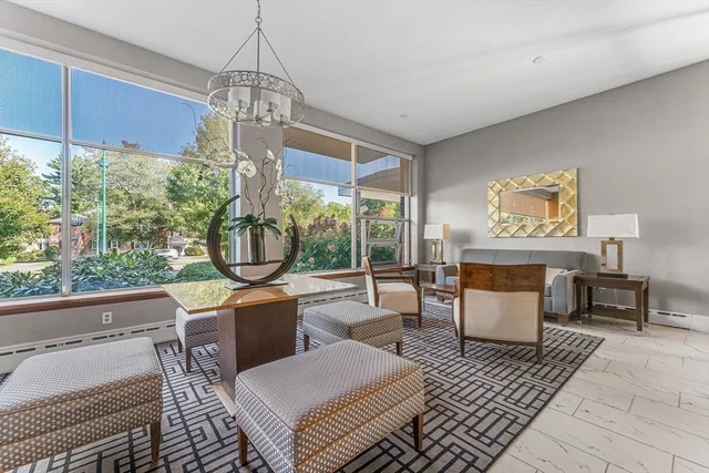 $549,000 | 20 Hammond Pond Parkway, Unit 606, Newton, MA 02467