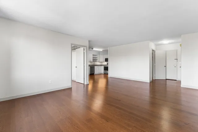 $549,000 | 20 Hammond Pond Parkway, Unit 606, Newton, MA 02467