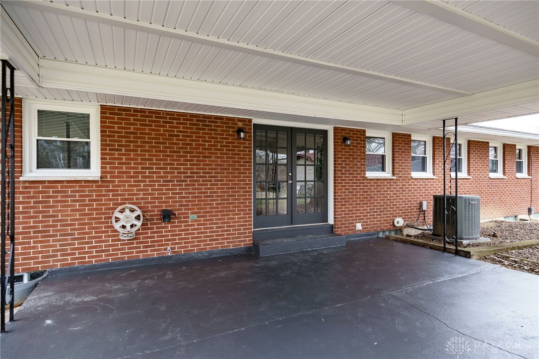 2852 Crone Road Dayton, OH 45434 - Photo 45 of 52