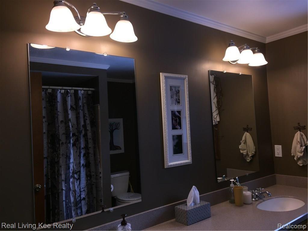1739 Rapids Way Rochester Hills, MI 48309 - Photo 28 of 31