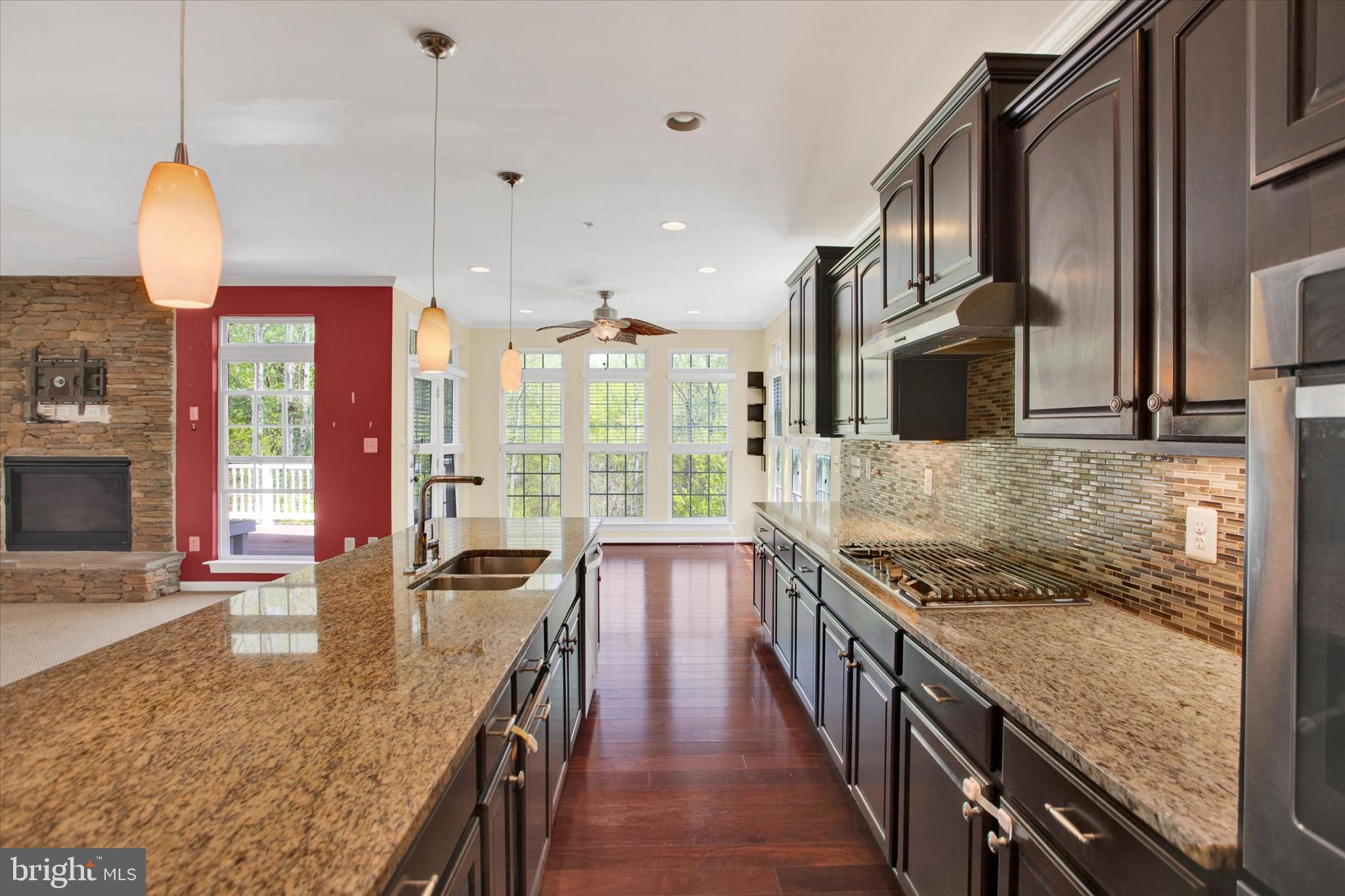 13010 Davenport Drive Brandywine, MD 20613 - Photo 7 of 38 Luxury kitchen