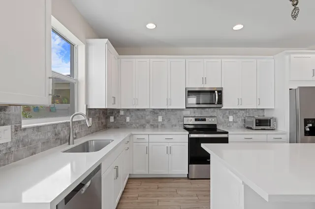 $650,000 | 6427 Trails Of Foxford Court, West Palm Beach, FL 33415