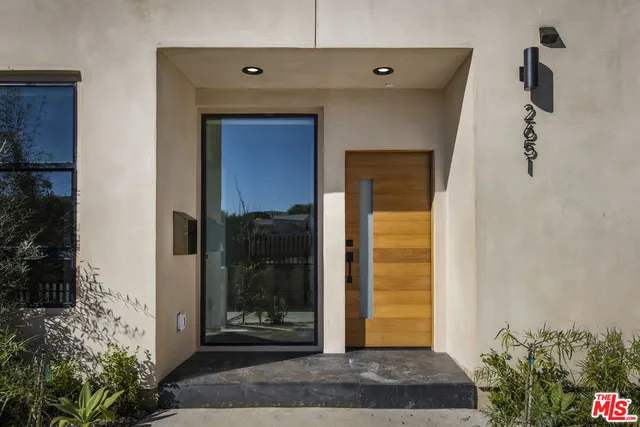 a view of a entryway door of the house