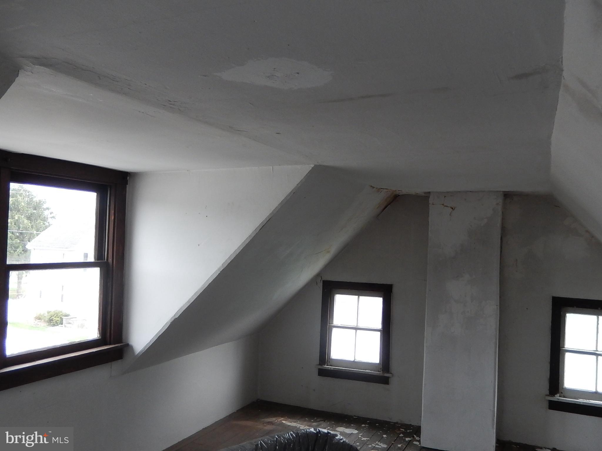 433 Main Street Clayton, DE 19938 - Photo 24 of 30 Attic