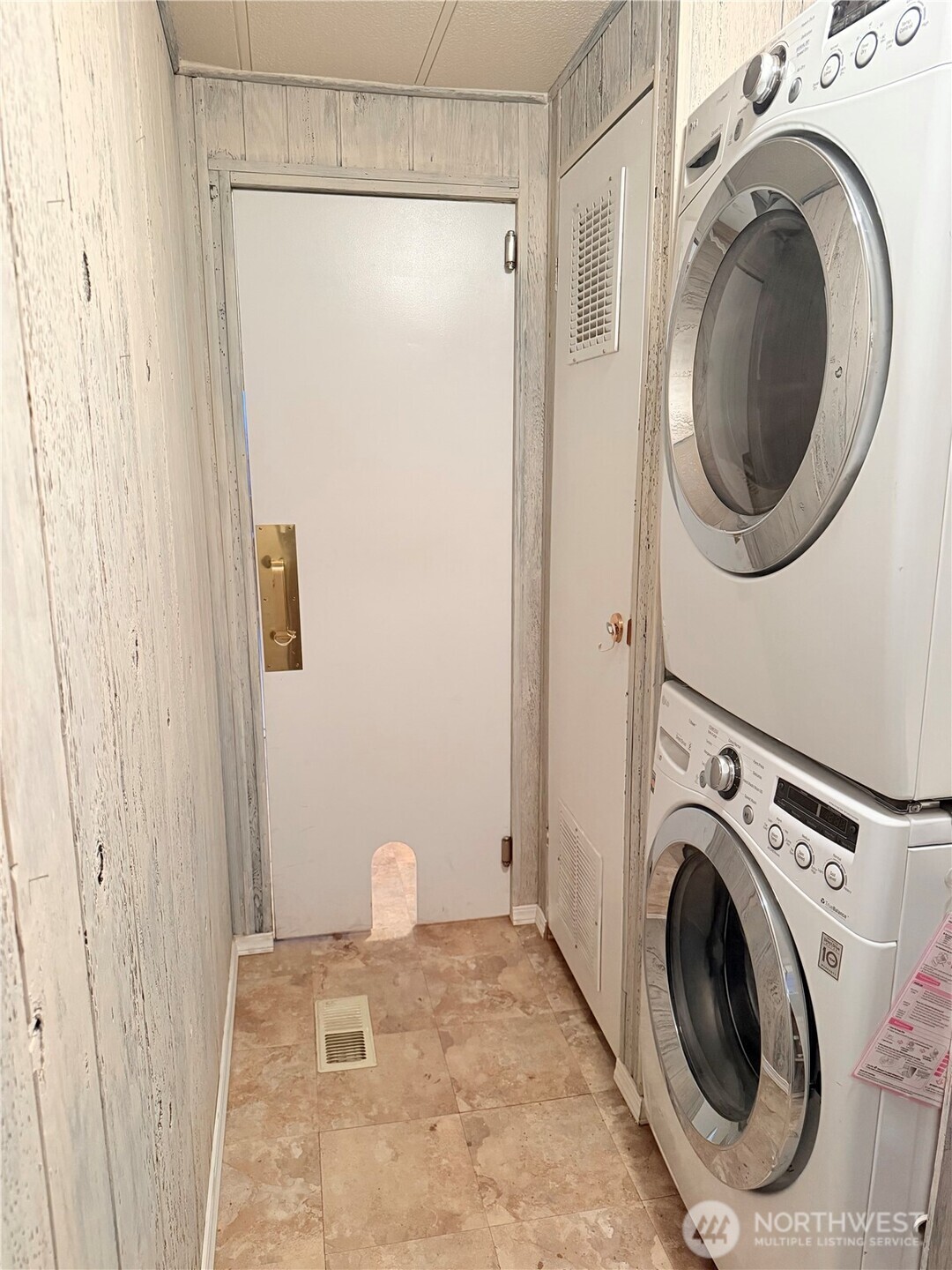 411 Southwest College Avenue Wilbur, WA 99185 - Photo 18 of 40 a view of a storage & utility room with a washer dryer