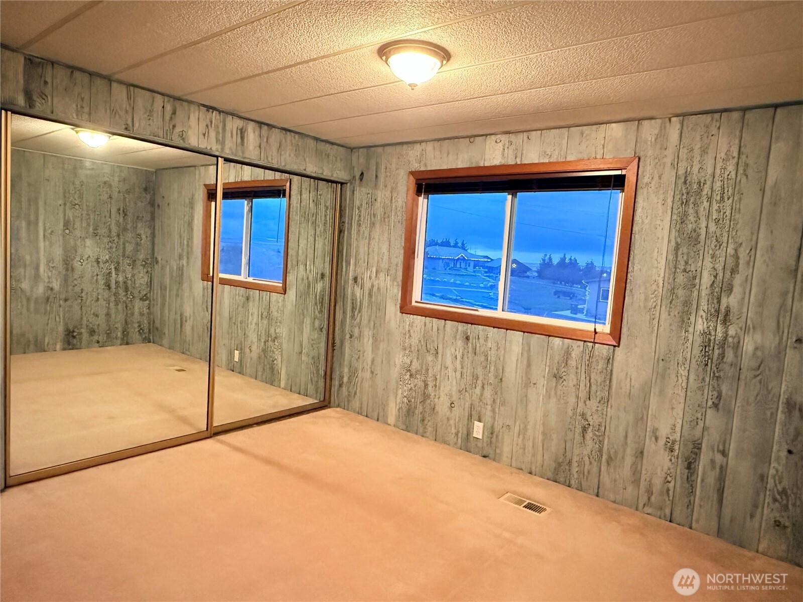 411 Southwest College Avenue Wilbur, WA 99185 - Photo 21 of 40 a view of an empty room