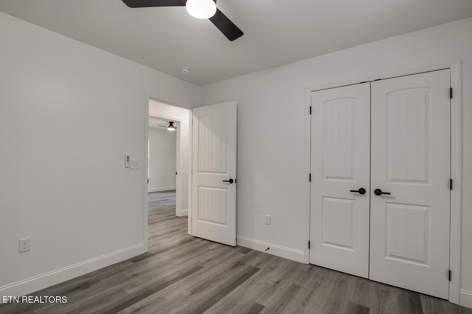 730 Holly Glen Road Decatur, TN 37322 - Photo 22 of 35 22_HollyGlenRoad_730_Bedroom3_02