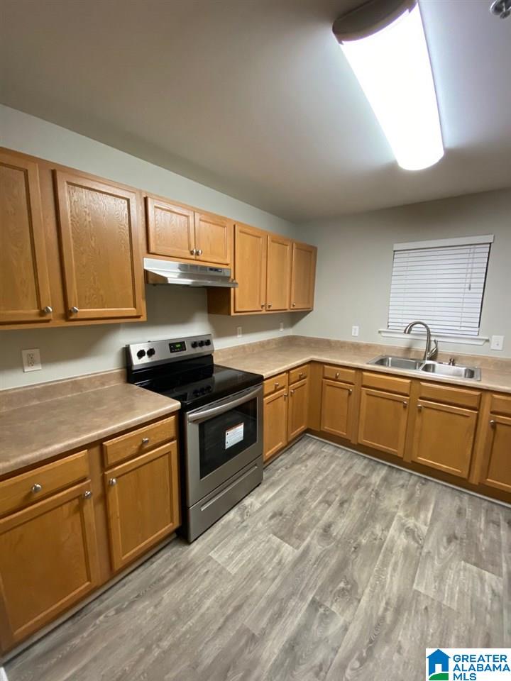 185 Allen Drive, Unit 204 Alabaster, AL 35007 - Photo 2 of 20