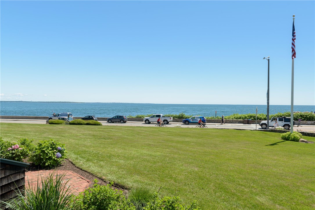 175 Ocean Road, Unit 5 Narragansett, RI 02882 - Photo 9 of 43