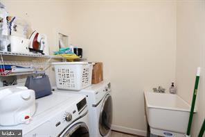 121 Autumn View Drive Gaithersburg, MD 20878 - Photo 13 of 24