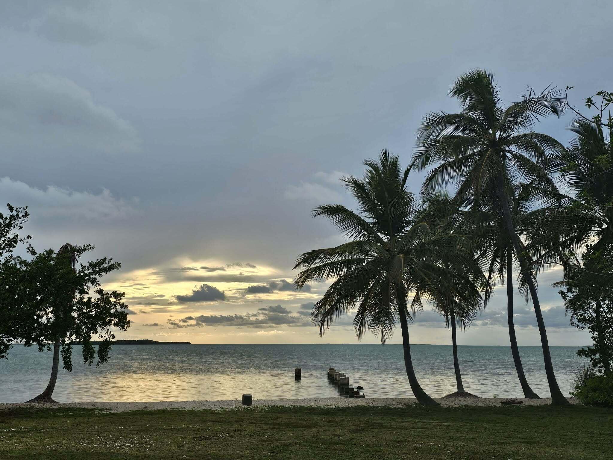 41 Sunset Road Key Largo, FL 33037 - Photo 10 of 61 Messenger_creation_2E88DBA7-0E39-4B6B-A1