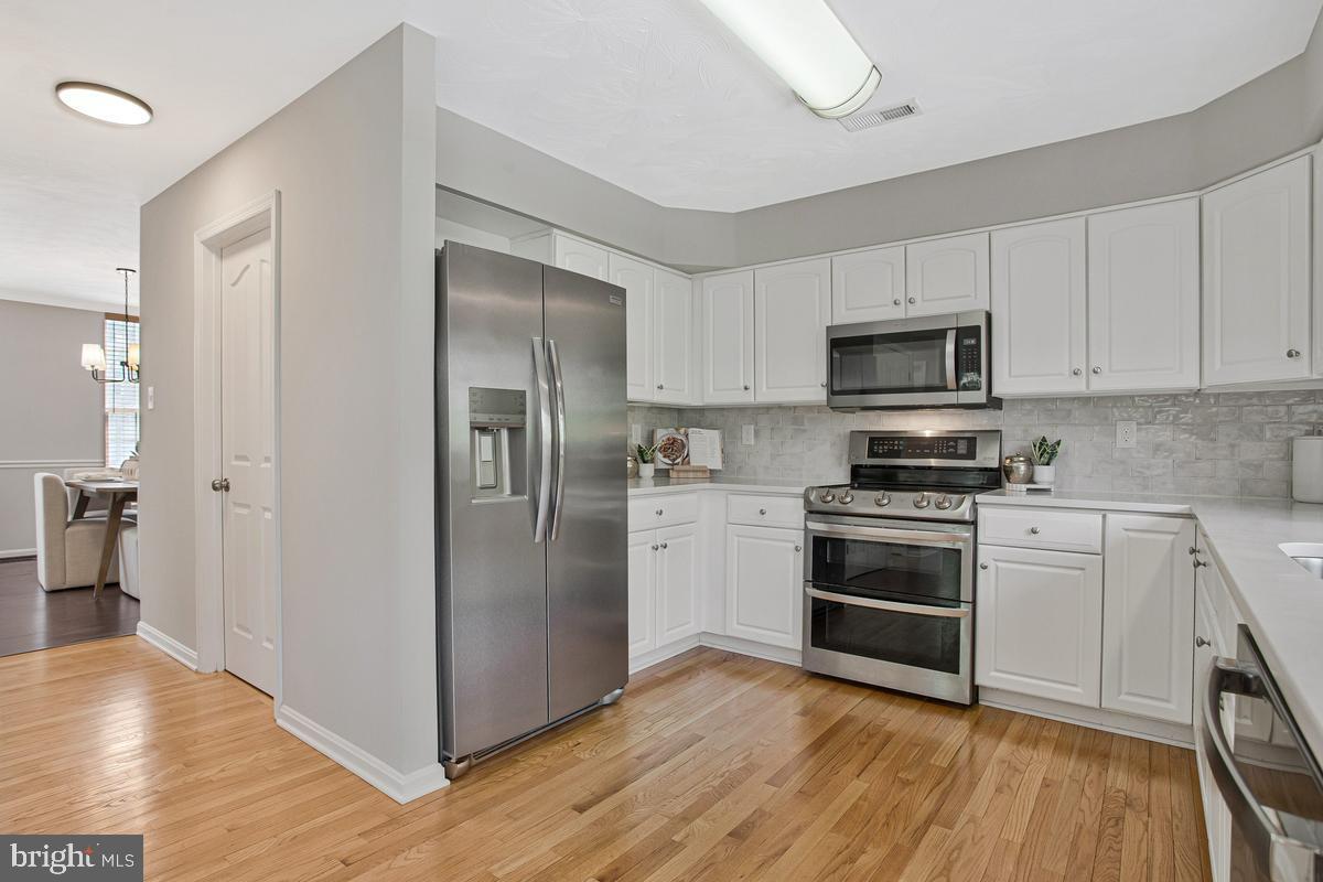 308 Arlington Court Severn, MD 21144 - Photo 10 of 39 Stainless Steel Appliances
