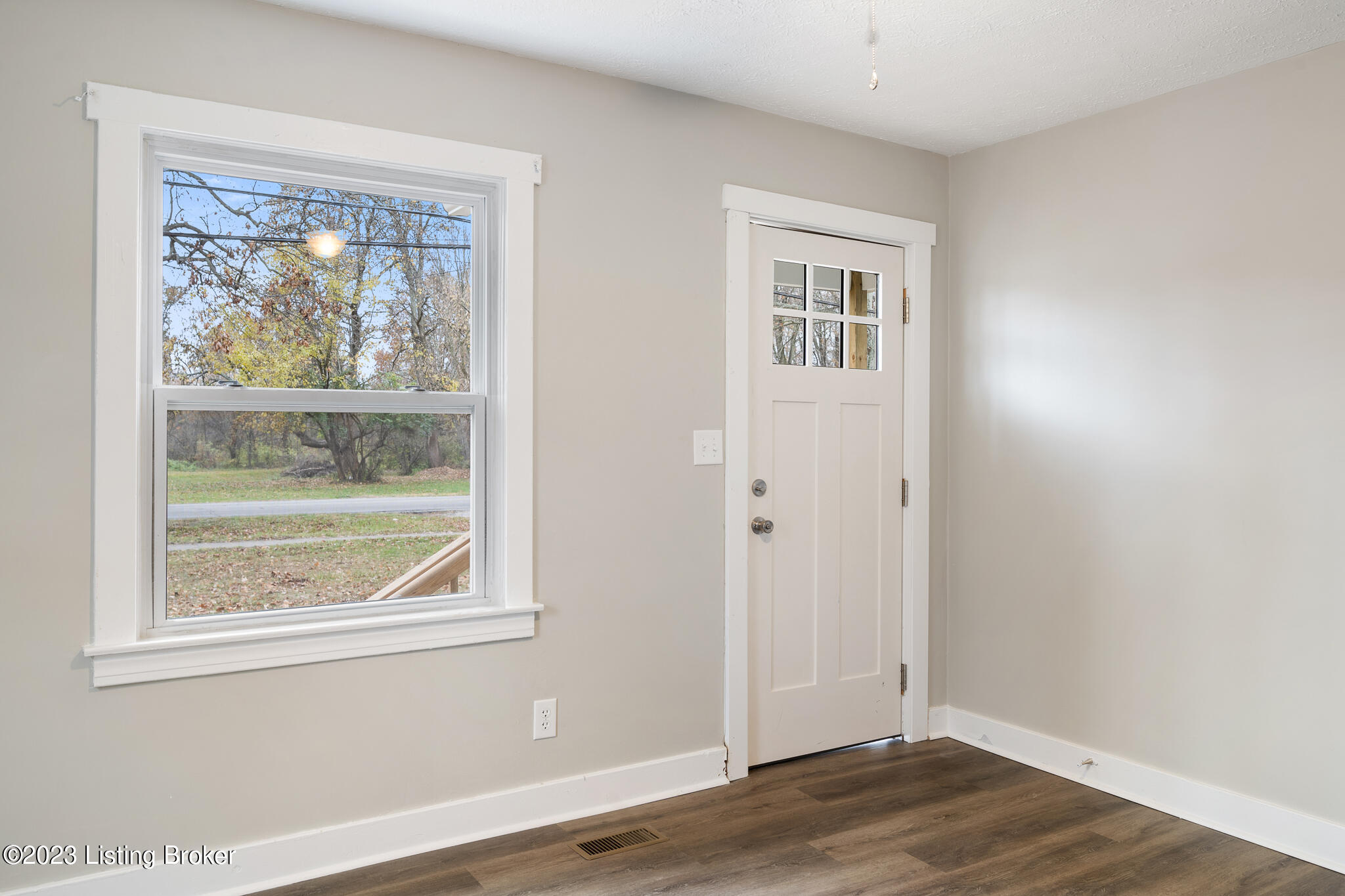 1635 Rangeland Road Louisville, KY 40219 - Photo 8 of 26 1635 Rangeland Rd-8