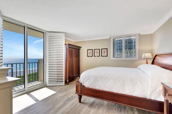 $9,500 | 100 Ocean Trail Way, Unit 301, Jupiter, FL 33477