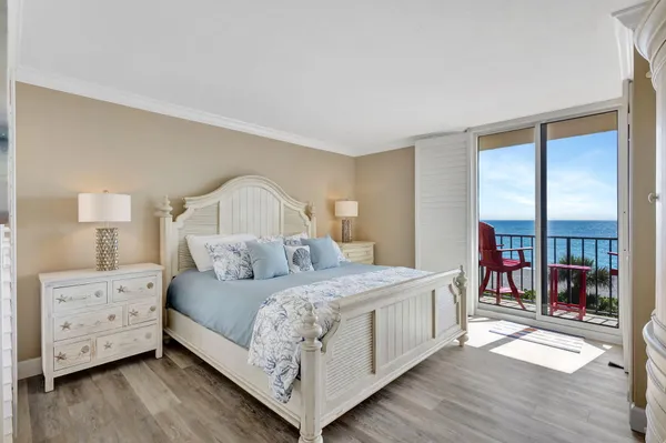 $9,500 | 100 Ocean Trail Way, Unit 301, Jupiter, FL 33477