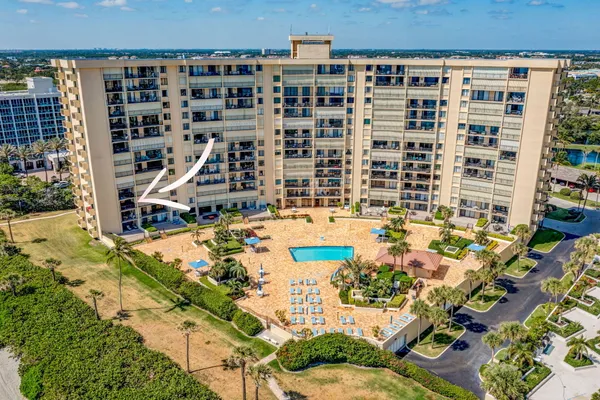 $9,500 | 100 Ocean Trail Way, Unit 301, Jupiter, FL 33477