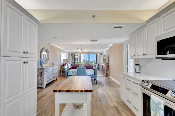 $9,500 | 100 Ocean Trail Way, Unit 301, Jupiter, FL 33477