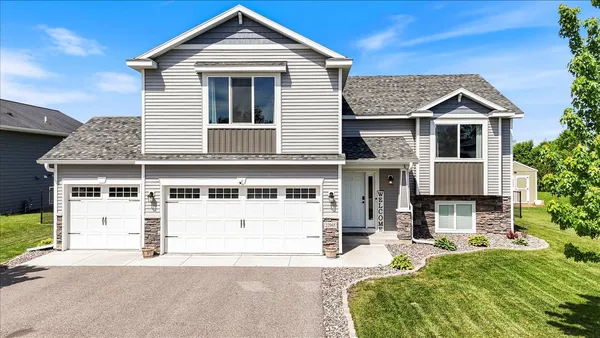 $365,000 | 22965 27th Avenue, St. Augusta, MN 56301