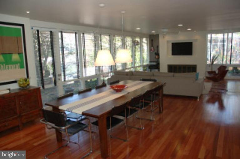 2205 Marthas Road Alexandria, VA 22307 - Photo 3 of 17 Dining Room