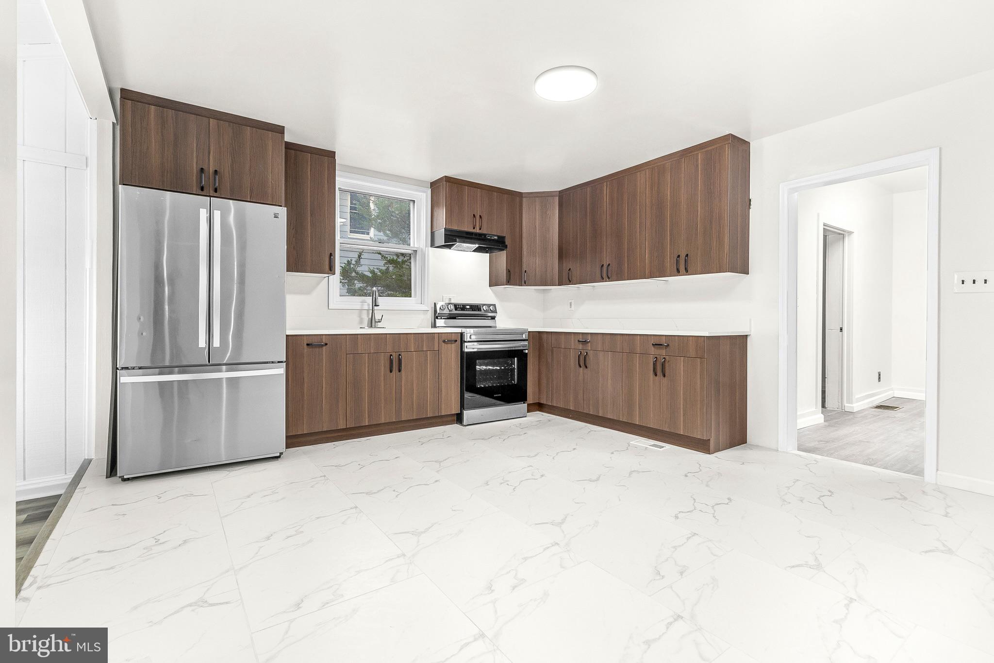 709 Bridgeboro Street Riverside, NJ 08075 - Photo 11 of 33 Gallery Image 11