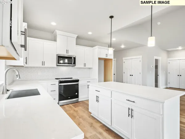 $619,900 | 3447 Northeast Justus Avenue, Unit 77, Estacada, OR 97023