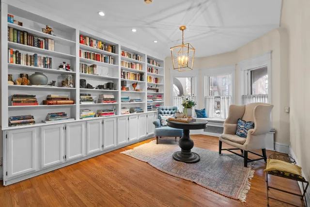 $1,975,000 | 5801 South Blackstone Avenue, Chicago, IL 60637