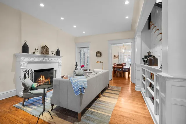 $1,975,000 | 5801 South Blackstone Avenue, Chicago, IL 60637