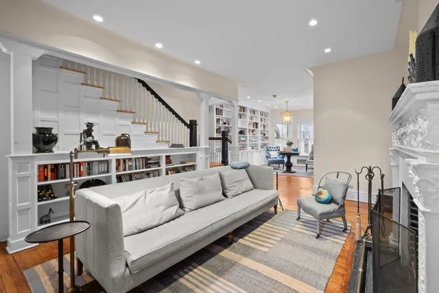 $1,975,000 | 5801 South Blackstone Avenue, Chicago, IL 60637