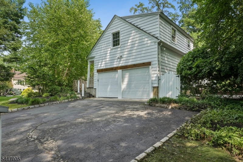 25 W Road Short Hills, NJ 07078 - Photo 43 of 46