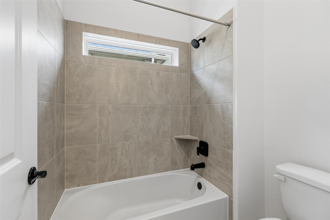 21130 Sunlight Grv Drive Rosharon, TX 77583 - Photo 9 of 34