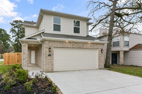 $2,400 | 11938 Lakewood W Drive, Cypress, TX 77429
