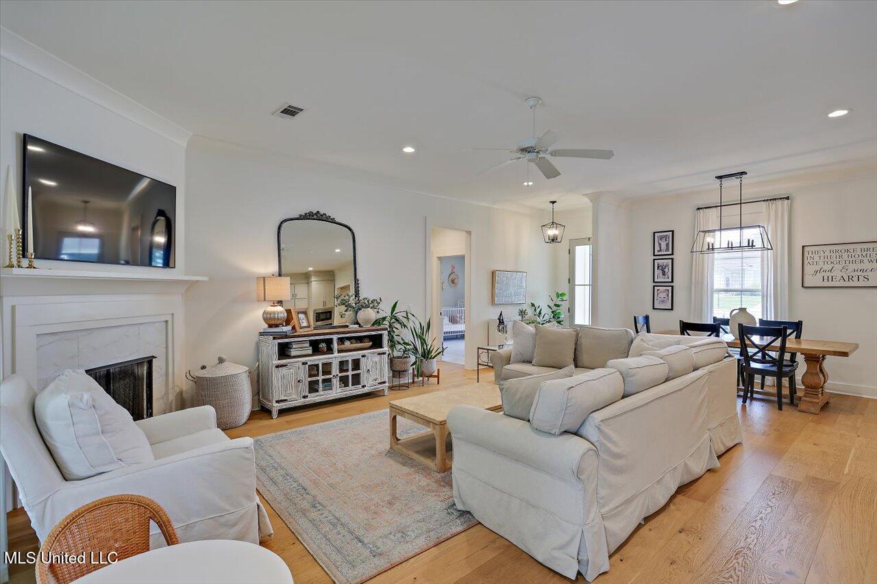 08-156 Shore View Dr