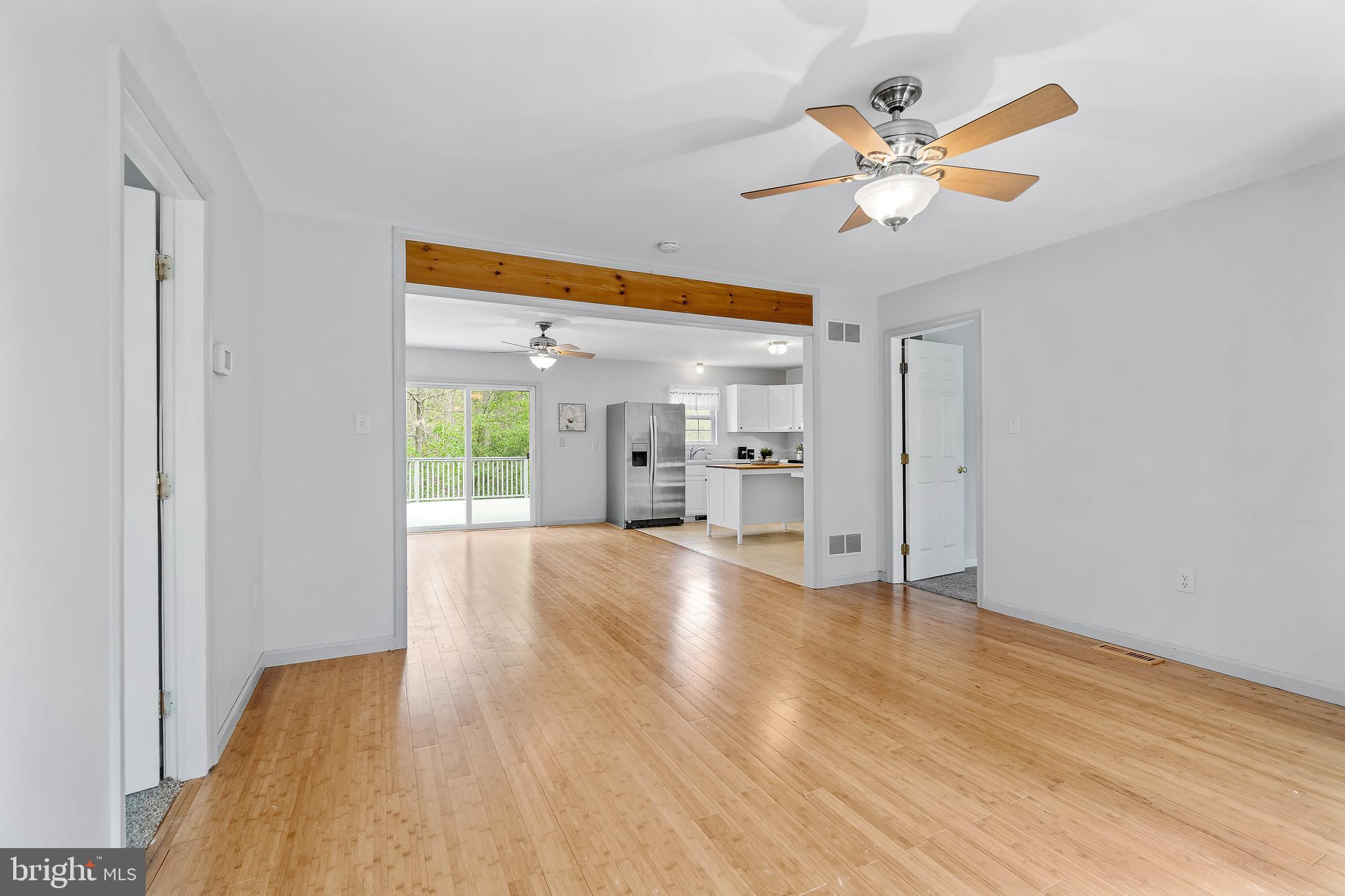 653 McKinneytown Road Elkton, MD 21921 - Photo 7 of 40 Spacious family room