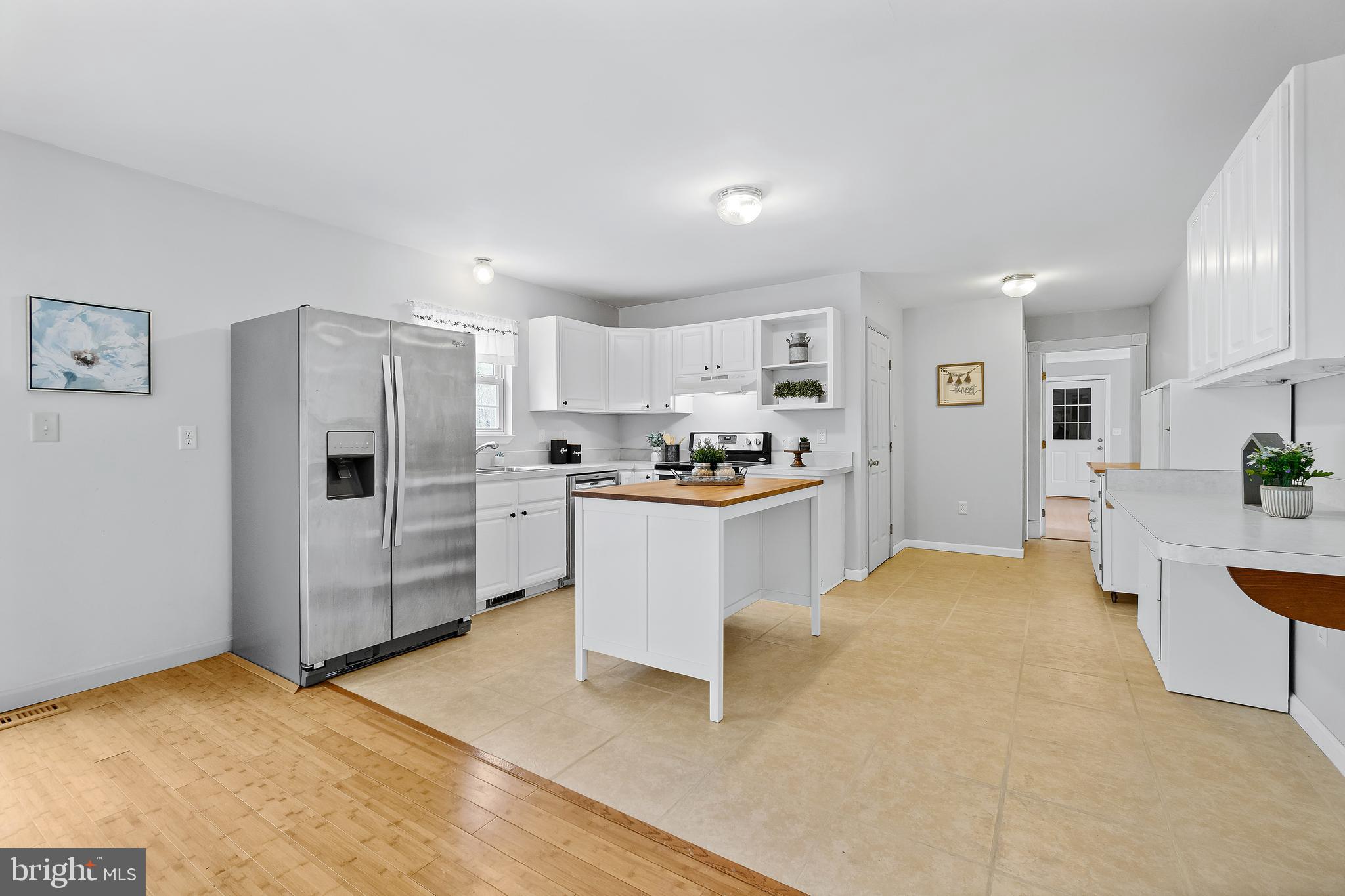 653 McKinneytown Road Elkton, MD 21921 - Photo 9 of 40 Open kitchen