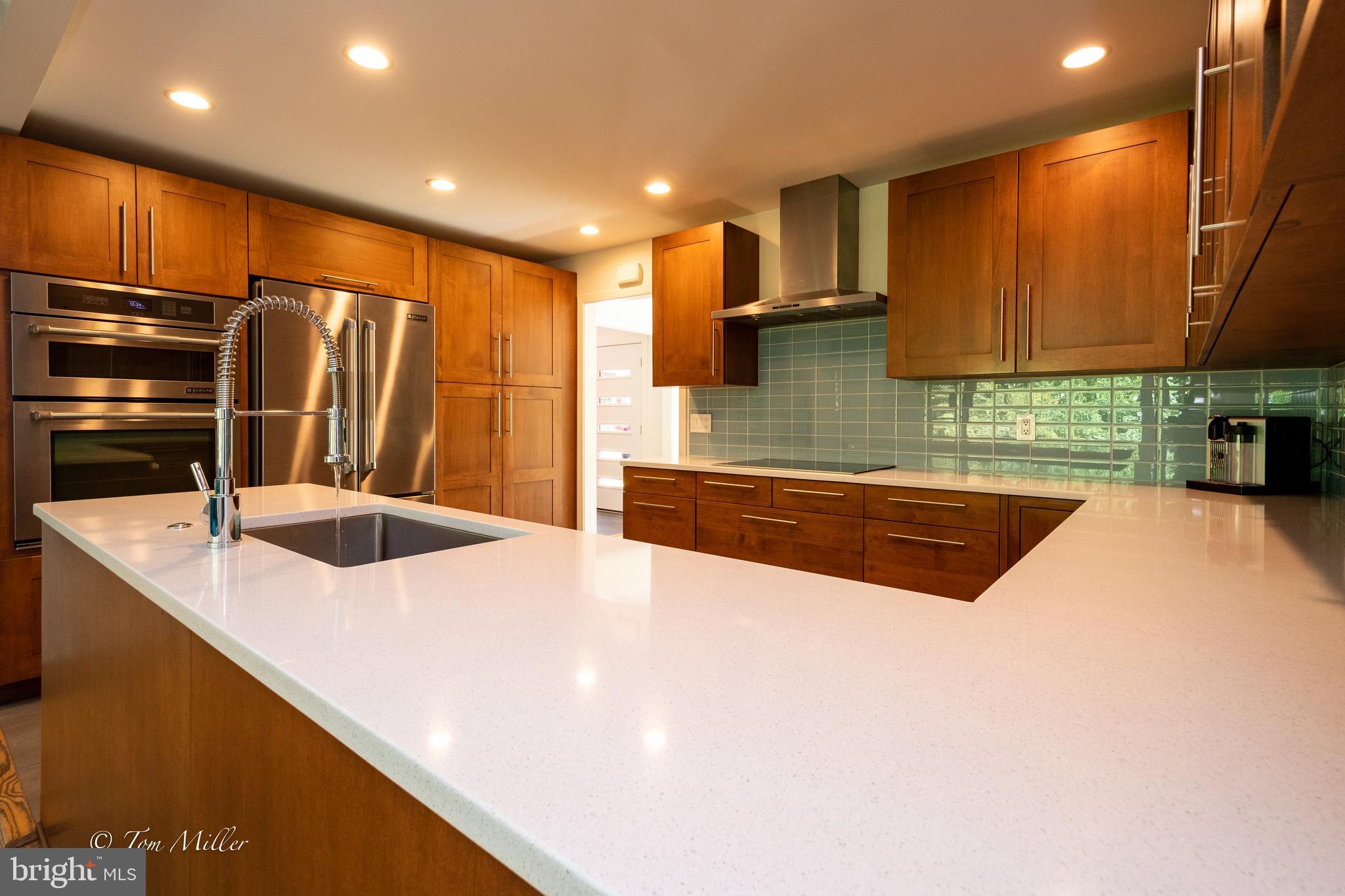 1802 Indian Head Road Baltimore, MD 21204 - Photo 19 of 54 Tons of counter space and storage